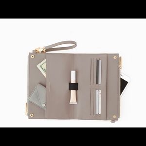 *LIKE NEW* DAGNE DOVER Essentials Clutch Wallet